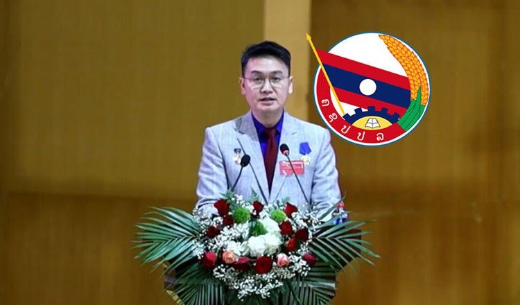 老挝青年代表团于10月5日抵达金边,开启为期四天的正式访问,