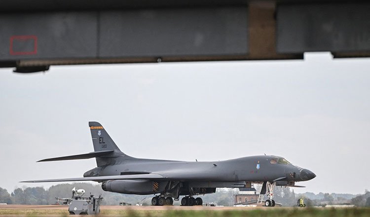 美国撤回英国费尔福德基地B-1轰炸机 应对安全威胁