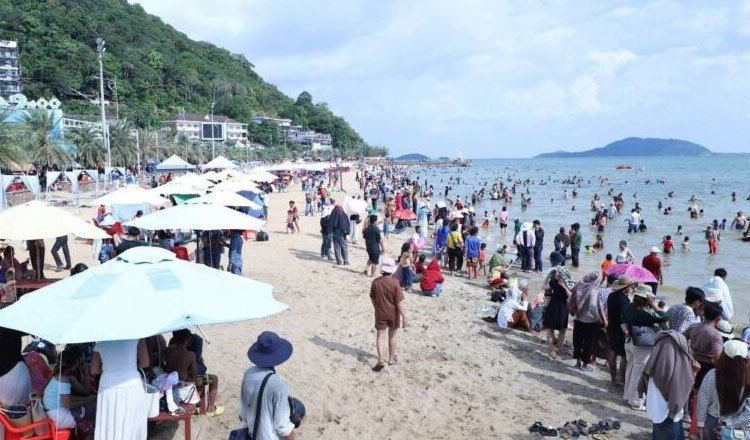 白马省三天假期游客超10万人次 同比增长16%