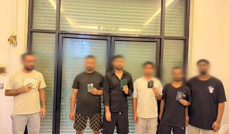 金边一小区两处住宅被查 6名印巴籍嫌犯落网